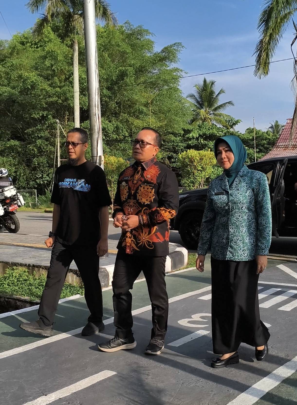MENDAMPINGI BUPATI KUBU RAYA
